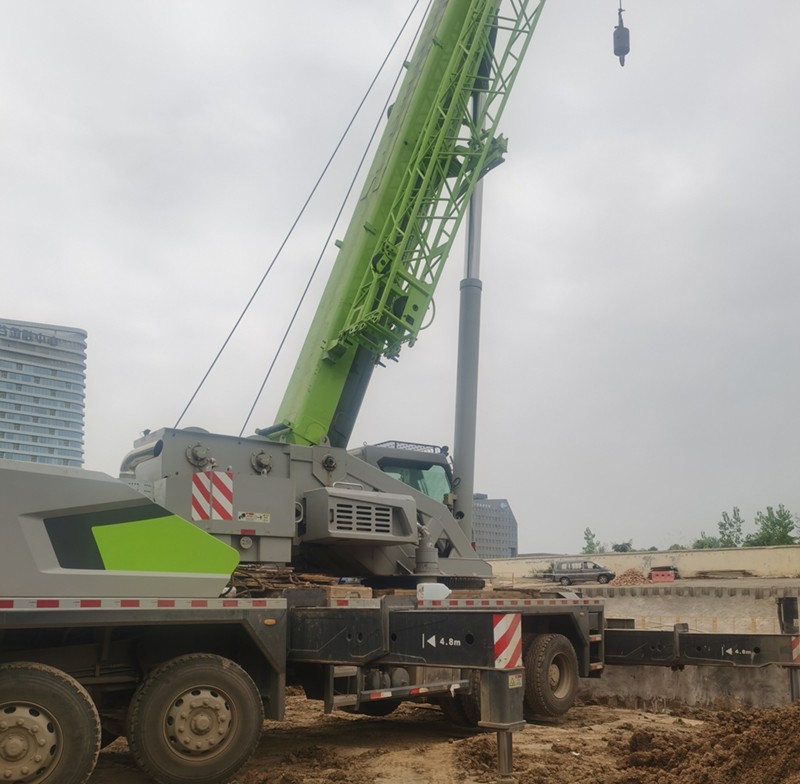 黄陂区550吨吊车租赁