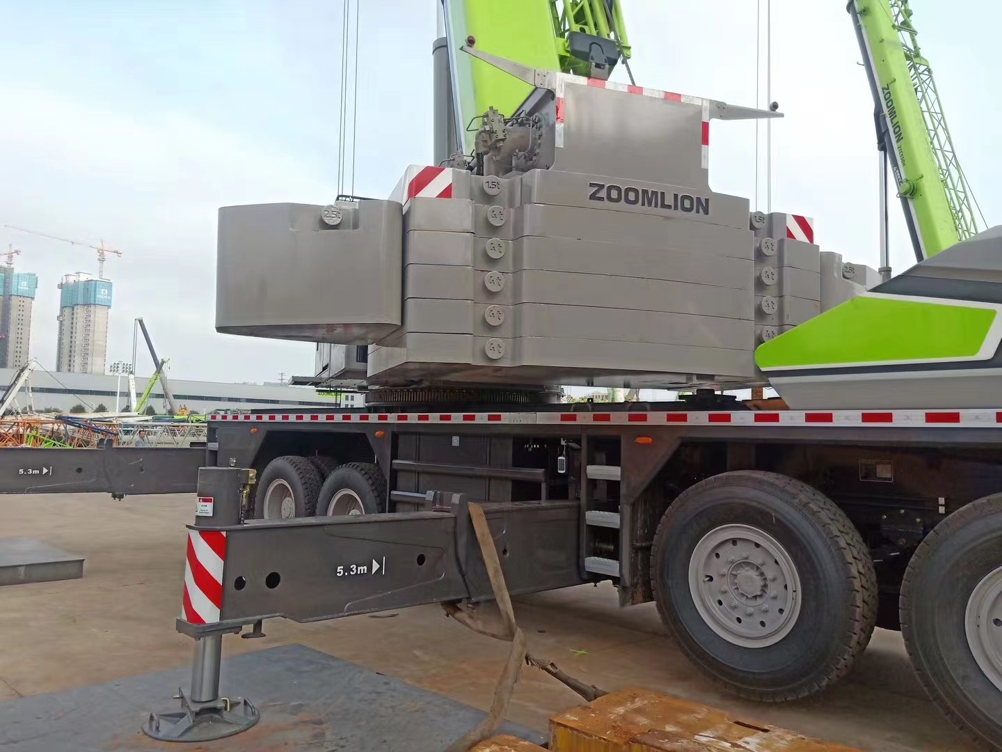 黄陂区吊车出租公司